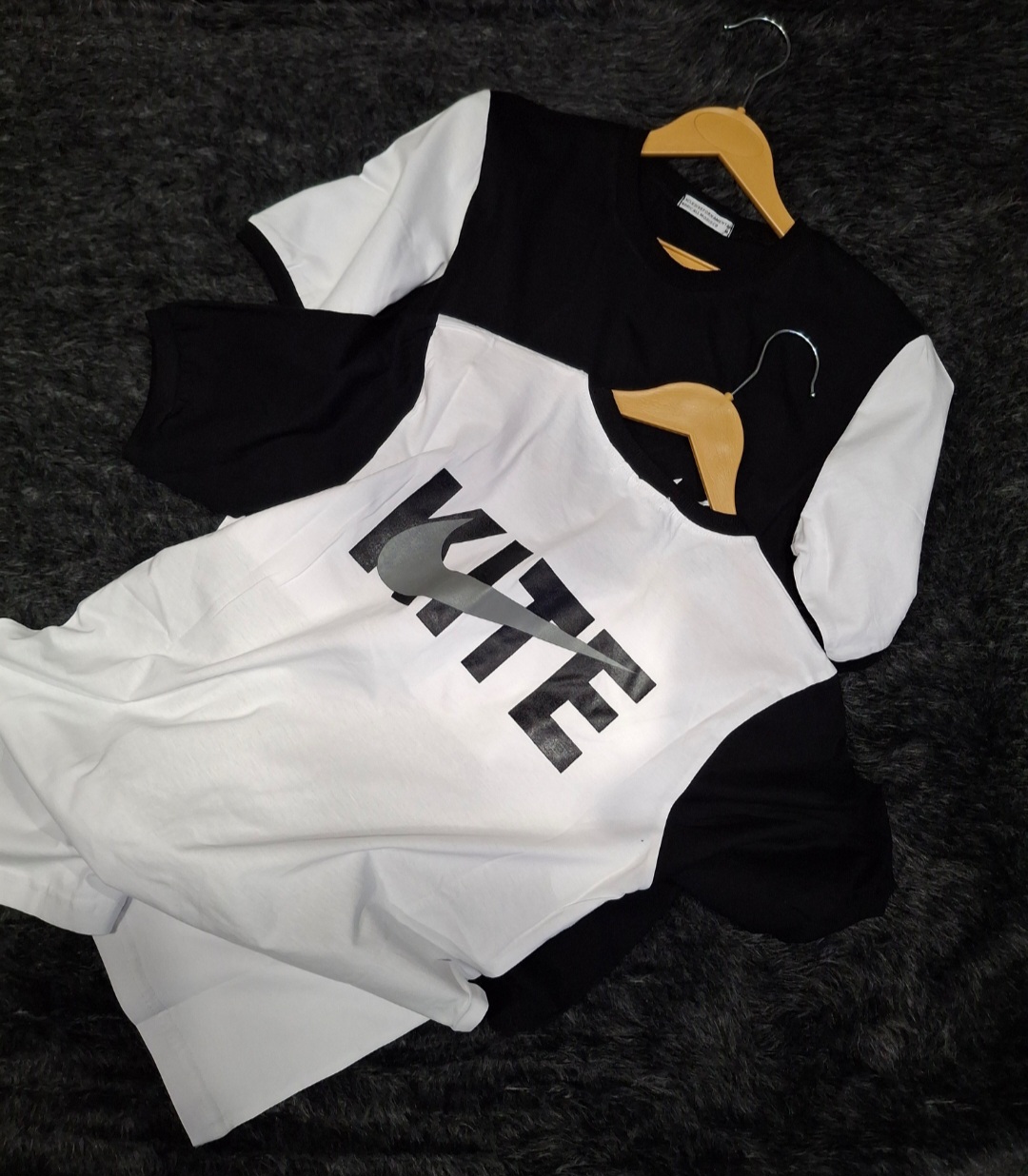تیشرت مردانه نایک اندامی فیت طرح ترکیب سفید و مشکی از جنس نخ پنبه (Nike Essential Cotton T-Shirt)