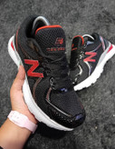 خرید کتونی نیوبالانس New Balance 860v2 - راحتی فوقالعاده برای پیادهروی و دویدن