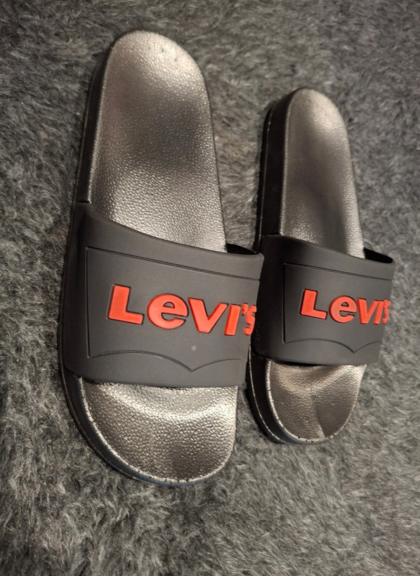 دمپایی مردانه (Levi’s) مدل راحتی؛ اورجینال و با کیفیت بالا