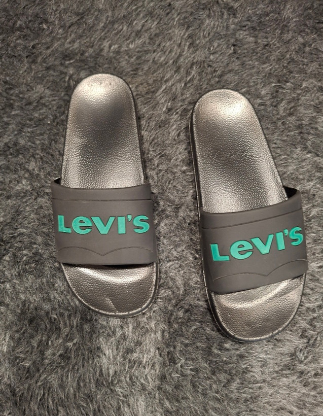 دمپایی مردانه (Levi’s) مدل راحتی؛ اورجینال و با کیفیت بالا