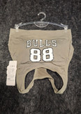 نیمتنه ورزشی/فانتزی طرح Bulls 88 – مدل پشت دوبنده، دارای کاپ متحرک و قابل شستشو
